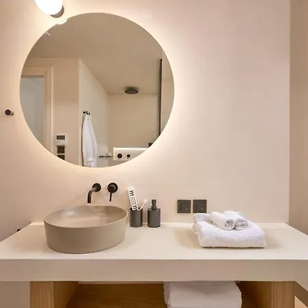 Senses Skiathos Town