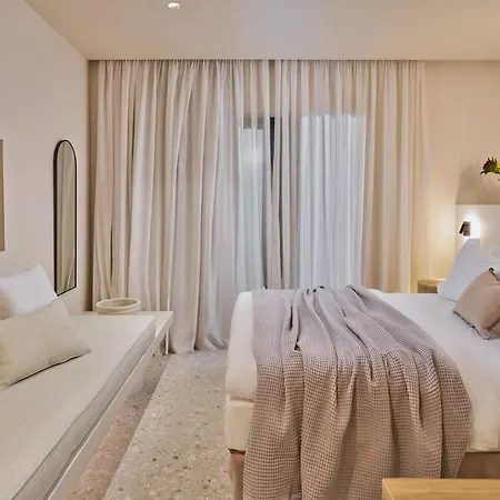 Senses Aparthotel 3*