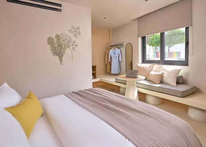 Senses Aparthotel 4*